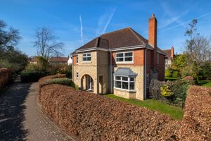 Side/front elevation- click for photo gallery